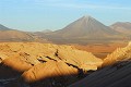 Désert d'Atacama - Vallée de la Lune et volcan Licancabur (alt. 5916 m)  - Chili (Nord) 
 Désert d'Atacama - Vallée de la Lune et volcan Licancabur (alt. 5916 m) 
 - Chili (Nord)  